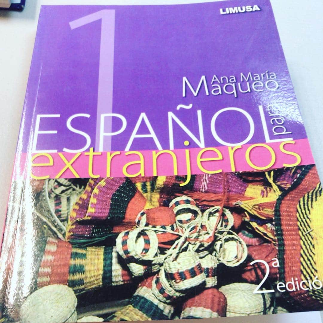 荒波翔さんのインスタグラム写真 - (荒波翔Instagram)「昨日がメキシコ🇲🇽に来て初めての休みでした。 せっかくの休みでしたがスペイン語の勉強に来てみました✏️ ABCから💦（笑） あとは基本文法🧐 早く覚えたい。 先は長そうですがせっかくメキシコにいるので少しは覚えれたらいいなと^ ^ 試合前にも行ける時には行こうと思ってますᕦ(ò_óˇ)ᕤ . #メキシコ#スペイン語#勉強#ABC#先は長い#難しい#日々成長#頑張る」4月8日 1時05分 - shoshoshonosho.4
