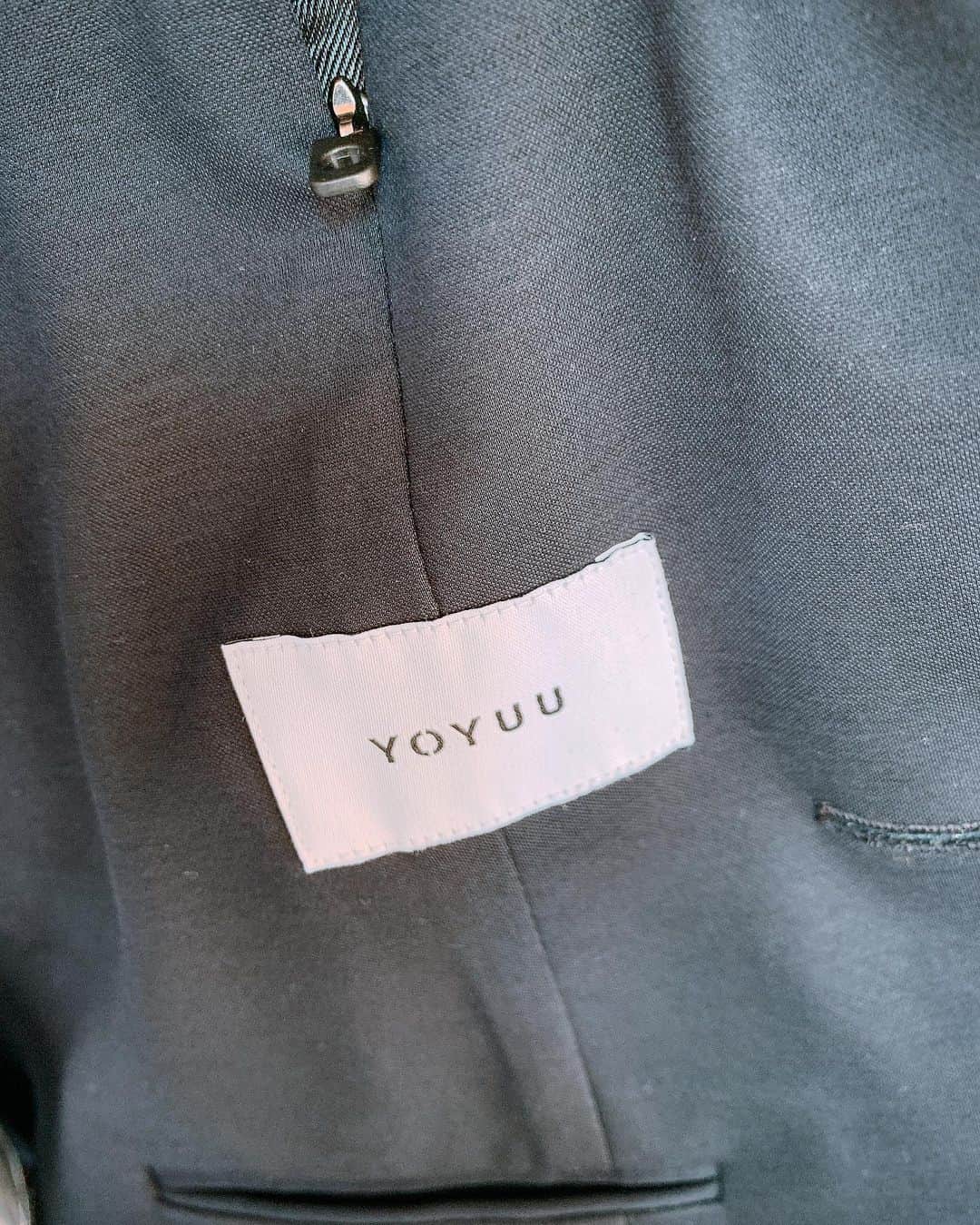 陳建州さんのインスタグラム写真 - (陳建州Instagram)「謝謝 @godfreygao 幫我量身訂製的西裝，看到裡面貼心的設計真的很感動～～ 重點是超舒服 ！Thanks #yoyuu」4月8日 1時07分 - blackielovelife