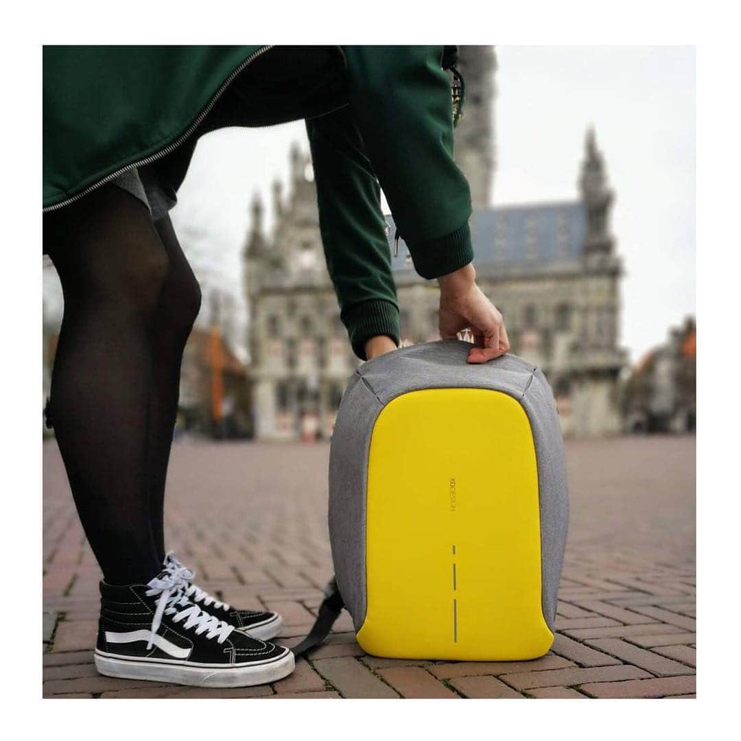 XD Designさんのインスタグラム写真 - (XD DesignInstagram)「Get your Yellow-game on! 😎 🚧 #brightisbetter • • 🎒 Bobby Compact 📍 #Middelburg #Netherlands 📸 @drvkkerymiddelburg • • #xddesign #brighterdays #bobbycompact #bobbybackpack #xddesignbobby #passportlife #antitheftbag #igers #ig_daily #instatravel #travelers #travellifestyle #travelgear #photooftheday #journey #globetrotter #keepexploring #gotyourback #travelblogger #travelmore #digitalnomad #doyoutravel #modernnomad #antitheftbackpack #wonderful_location #thetraveltag #discovertheworld」4月8日 2時06分 - xddesign