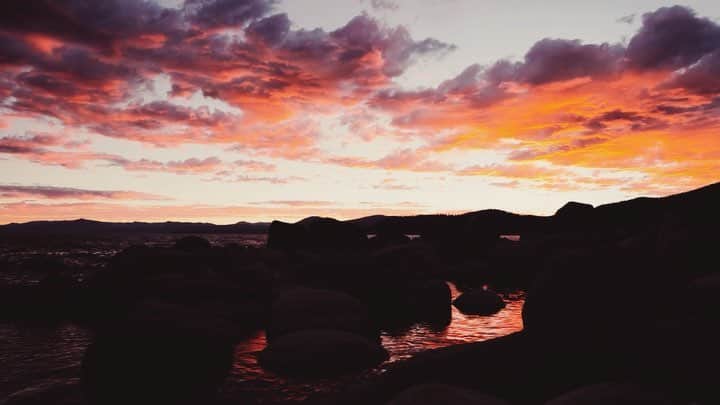 Kyle Kuiperのインスタグラム：「The night the sky caught fire.」