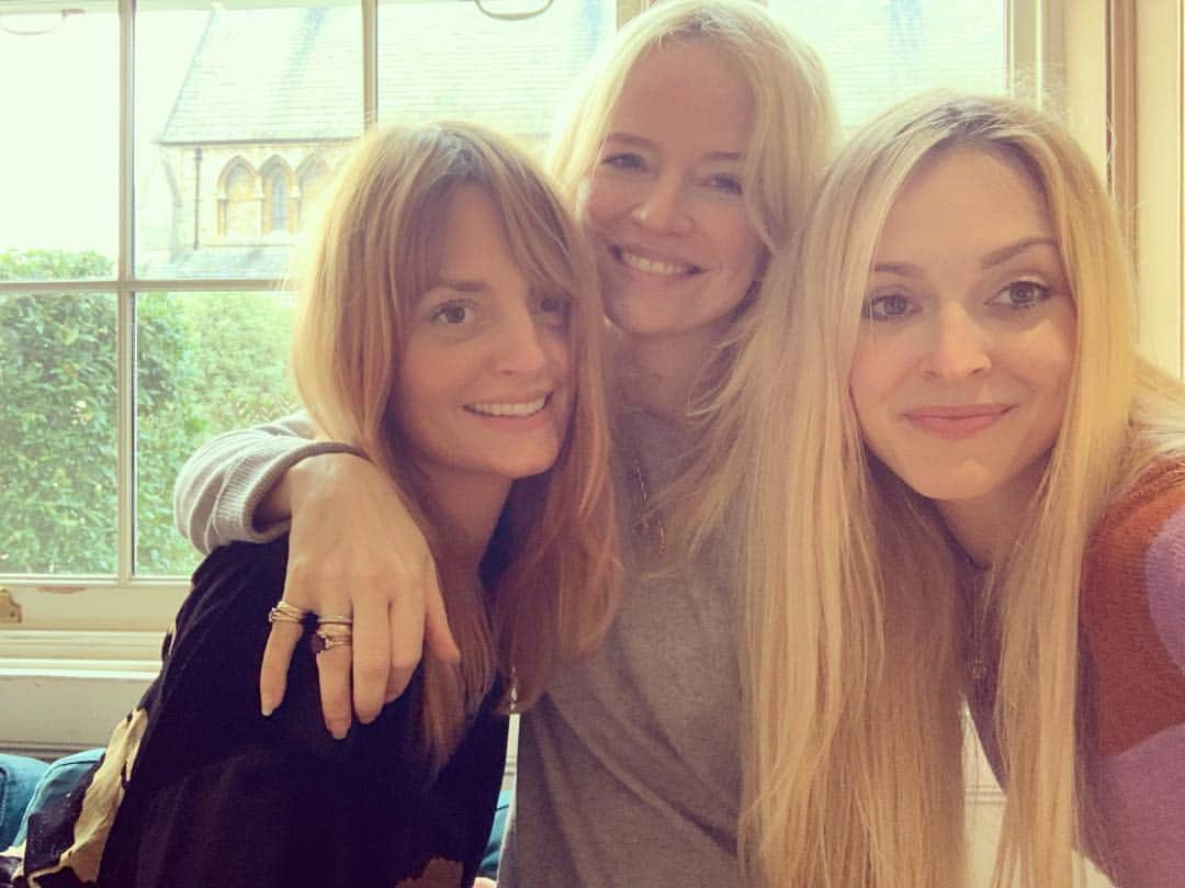 ファーン・コットンさんのインスタグラム写真 - (ファーン・コットンInstagram)「Beaut day with lovely friends. Clare and Morgana #skillz」4月8日 2時09分 - fearnecotton