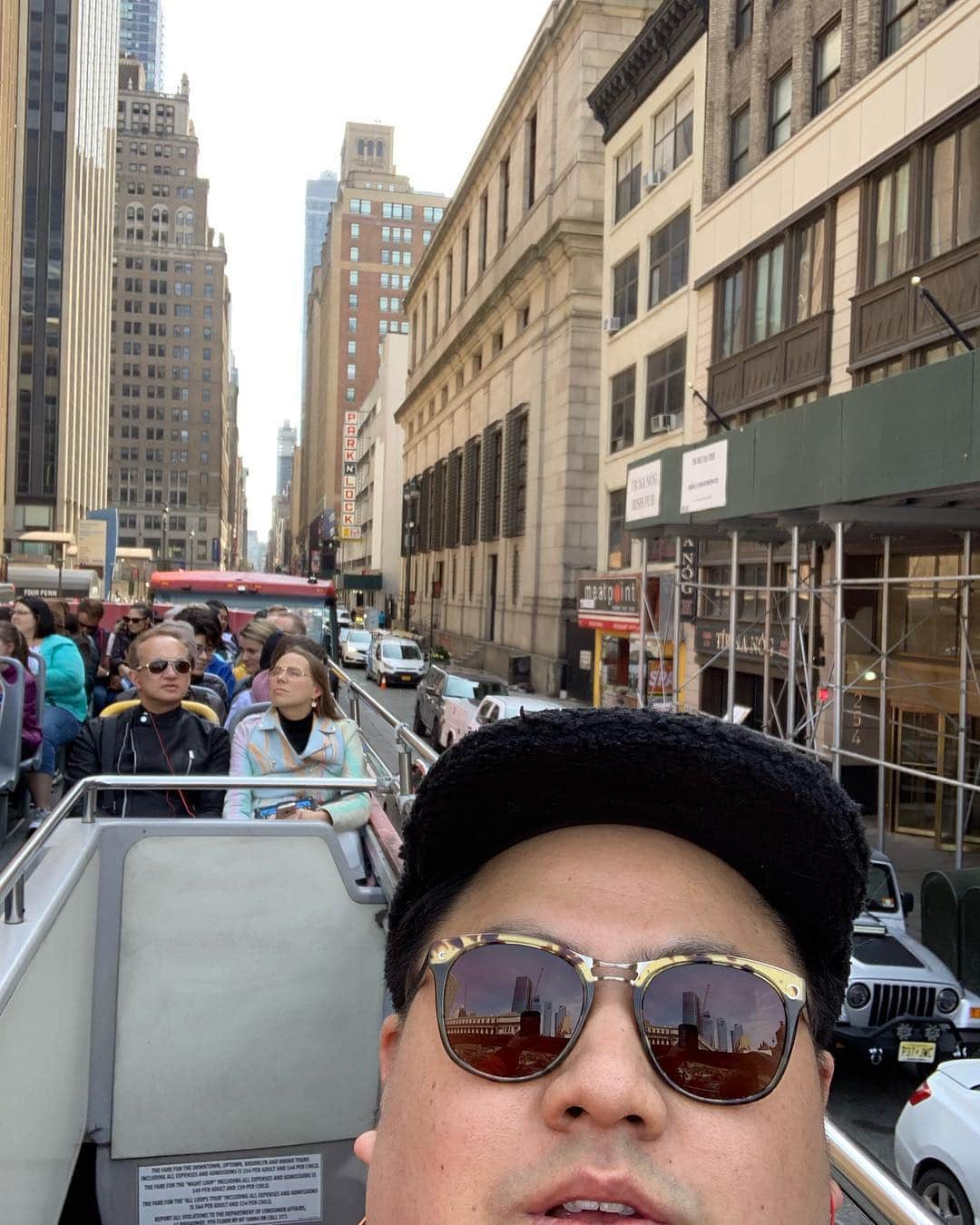 池田真一さんのインスタグラム写真 - (池田真一Instagram)「バスでニューヨーク観光からのフェリーで自由の女神に会いに行く！」4月8日 2時19分 - wartdebu