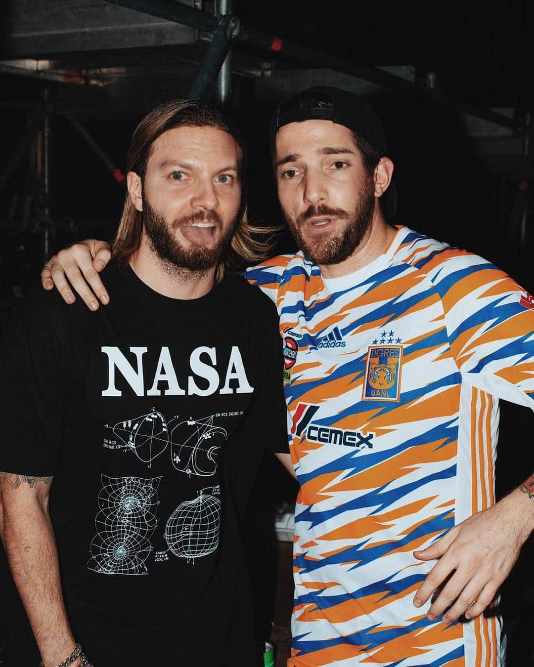 ディロン・フランシスさんのインスタグラム写真 - (ディロン・フランシスInstagram)「My nightmare is face swapped @alesso & @dillonfrancis chasing me & trying to tickle me to death」4月8日 2時52分 - dillonfrancis