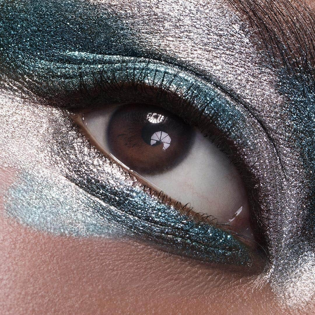 Yves Saint Laurent Beautyさんのインスタグラム写真 - (Yves Saint Laurent BeautyInstagram)「Leave boredom in the rearview mirror, and hit the road with an unapologetic eye look. Coming Soon: SEQUIN CRUSH MONO in N°5 BOLD BLUE SEQUIN CRUSH MONO in N°4 EMPOWERED SILVER」4月8日 3時17分 - yslbeauty