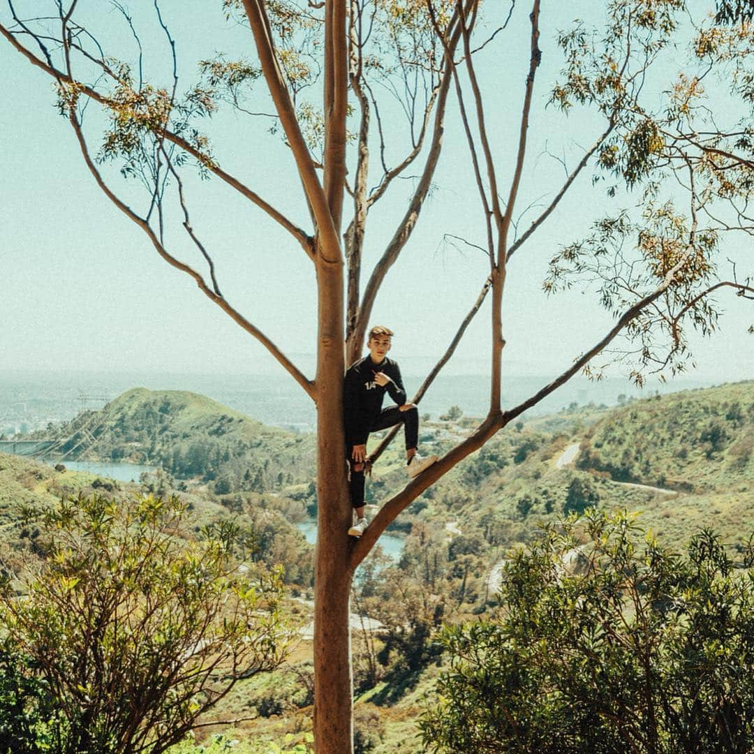 ジョニー・オーランドさんのインスタグラム写真 - (ジョニー・オーランドInstagram)「live a little」4月8日 4時09分 - johnnyorlando