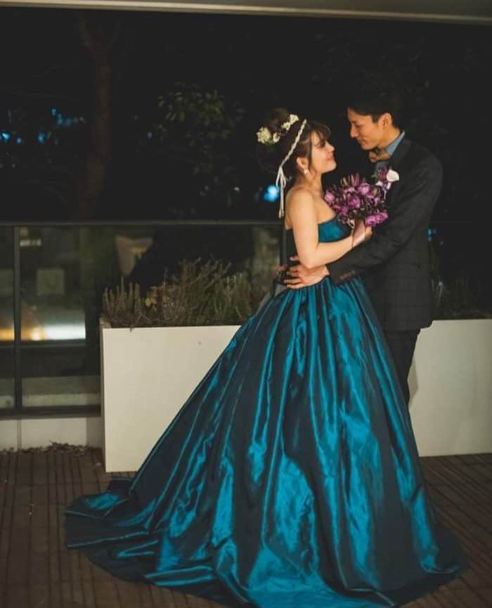 のインスタグラム：「【限定💡Summer Wedding】 青空も夕涼みも叶う、 朝から晩まで1日貸切贅沢ウエディングプランを 数組限定でご用意いたしました🌿  お昼は親族でご会食、 ゲストに見守られながら挙式、 夕方以降は友人とナイトパーティー そんな過ごし方も可能！  ぜひぜひご相談くださいませ✨ ご予約はインスタトップページのHPより . . 【Limited 💡Summer Wedding】 . Your wish will come true on blue sky & cool evening day. . We prepared one day charter wedding plan from morning to evening for limited several couples🌿 . Dining together wiz relatives in the afternoon, ceremony wiz the guests, and night party wiz friends from evening. . It's possible for you to spend such a time!!! . If you had any questions, please contact us ✨ . Reservation is from HP of ig top page. . . #プロポーズ #婚約  #顔合わせ  #式場探し #結婚式準備  #ウエディングフォト  #ウエディングレポ #中目黒  #恵比寿  #wedding #メゾンプルミエール #結婚式 #プリオコーポレーション #お洒落さんと繋がりたい  #式場見学 #2019夏婚 #全国のプレ花嫁さんと繋がりたい  #ブライダルフェア #恵比寿結婚式 #ナイトパーティー」