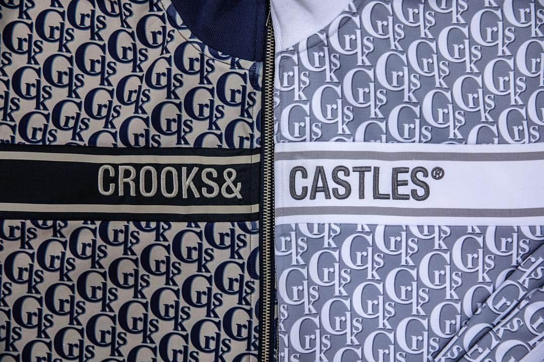 Crooks & Castlesさんのインスタグラム写真 - (Crooks & CastlesInstagram)「Left or Right?」3月15日 12時05分 - crooksncastles