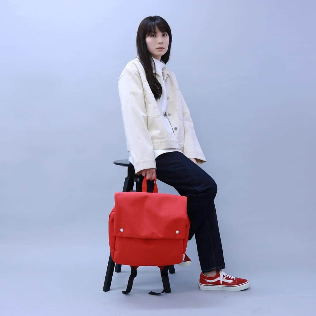 anello®OFFICIALさんのインスタグラム写真 - (anello®OFFICIALInstagram)「. ■AT-S0432 ￥3,900＋TAX CS SQUARE BACKPACK RE,TBL . . #anello #anello_bag #bag #kuchigane #backpack #2019ss #OOTD #アネロ #バッグ #バックパック #リュック . .」3月15日 12時42分 - anello_bag