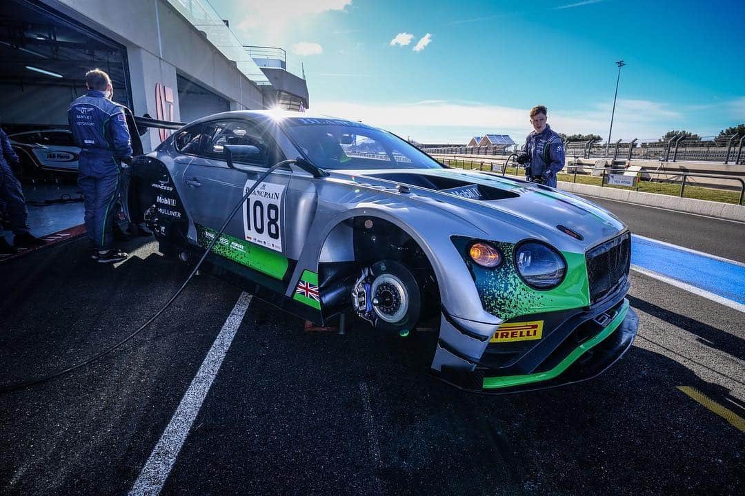 のインスタグラム：「More mileage ✅ in the @bentleyracingofficial completed at @blancpaingtseries Official Test. Car has great potential!#BringTheThunder」