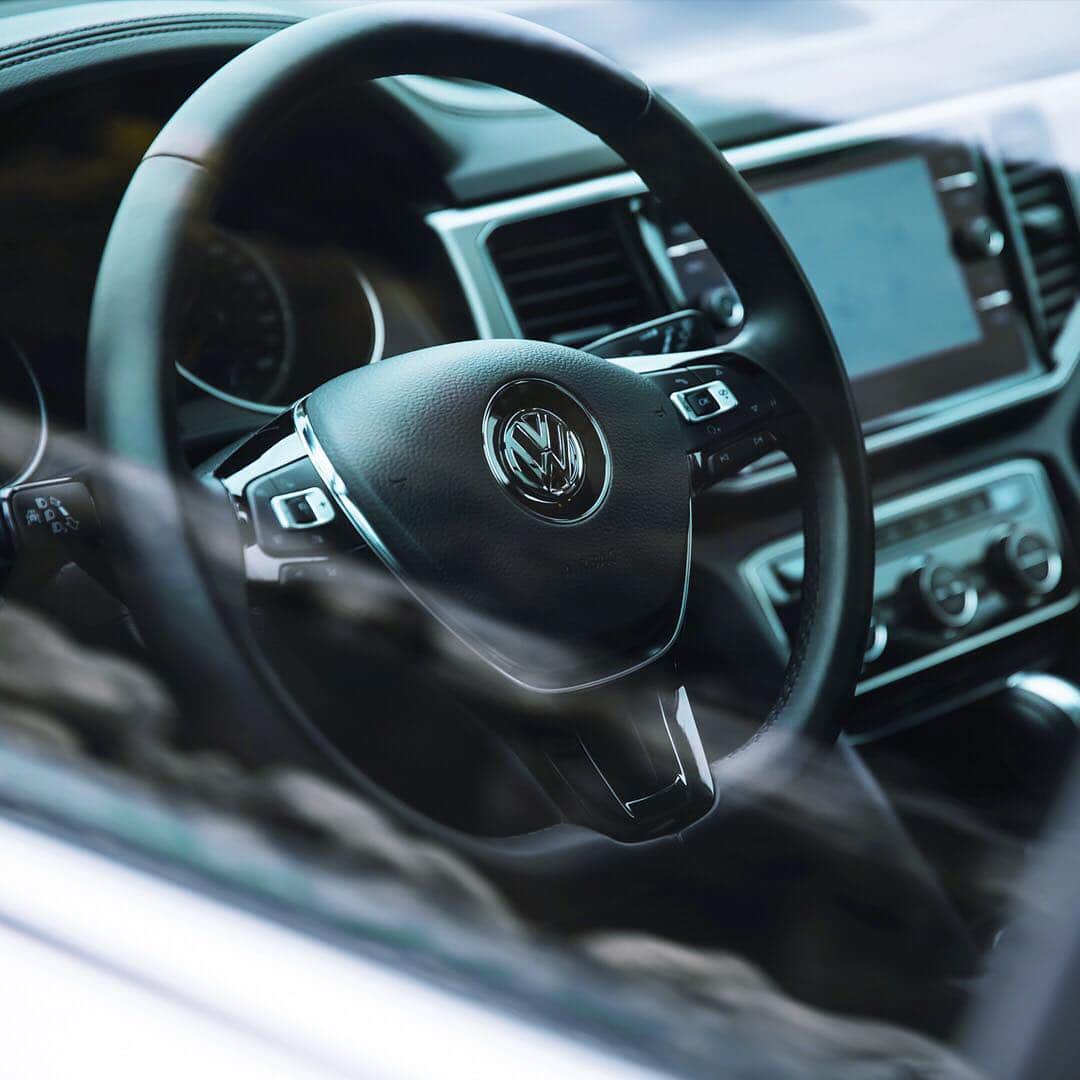 Volkswagen USAさんのインスタグラム写真 - (Volkswagen USAInstagram)「Window of opportunity. #VWAtlas」3月15日 4時32分 - vw