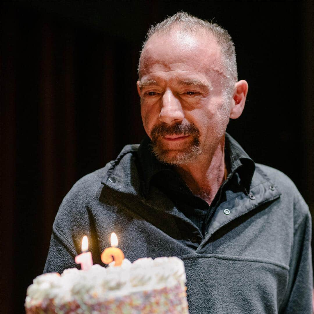 ニューヨーク・タイムズさんのインスタグラム写真 - (ニューヨーク・タイムズInstagram)「12 years ago, Timothy Ray Brown was cured of HIV. He was recently given this cake to celebrate the anniversary. Last week, a second HIV patient was said to have been cured. The success confirms that a cure is possible, if difficult, researchers said. Both milestones resulted from bone-marrow transplants given to infected patients. But the transplants were intended to treat cancer, not HIV. Bone-marrow transplantation, which is risky, is unlikely to be a realistic treatment option in the near future, but the success may guide scientists to a new strategy for ending AIDS. “If something has happened once in medical science, it can happen again,” Timothy said. “I’ve been waiting for company for a long time.” @granthindsley shot this photo of Timothy. Visit the link in our profile to read more.」3月15日 4時35分 - nytimes