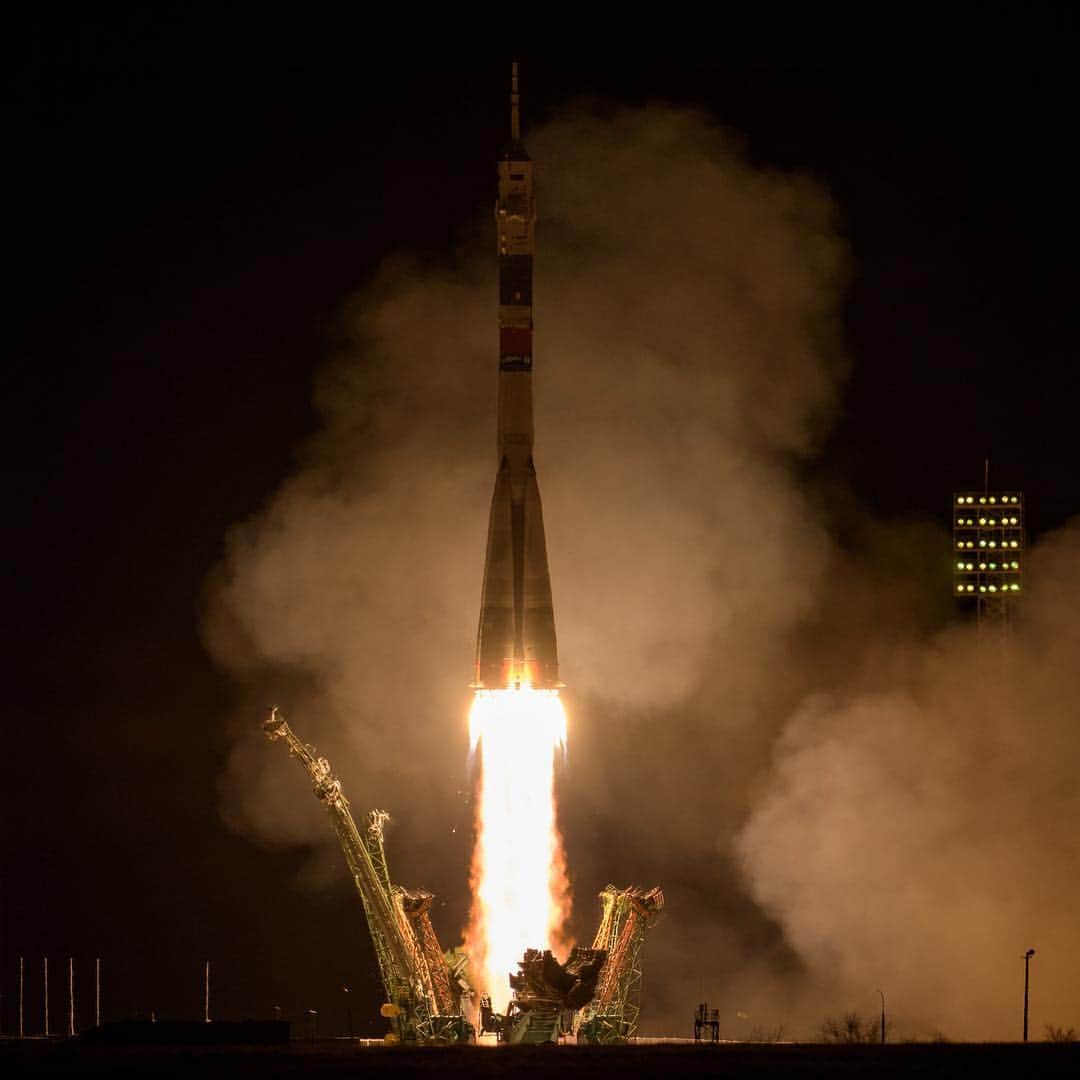 NASAさんのインスタグラム写真 - (NASAInstagram)「3-2-1… LIFTOFF! 🚀  Today at 3:14 p.m. EDT, three humans left planet Earth on six-hour journey to the International Space Station (@ISS). Launched aboard a Soyuz spacecraft from the Baikonur Cosmodrome in Kazakhstan, @NASAastronauts Nick Hague and Christina Koch, and cosmonaut Alexey Ovchinin will arrive at their new orbiting home later today.  During their time on humanity’s only permanently occupied microgravity laboratory, they will work on hundreds of experiments in biology, biotechnology, physical science and Earth science. They will be joining the trio who is already in space, bringing the total crew to six people.  Credit: NASA/Bill Ingalls  #nasa #space #launch #liftoff #rocket #soyuz #roscosmos #international #spacestation #science #humans #earth #planet #home #orbit #spacecraft #solarsystem #crew #team #trio #pictureoftheday」3月15日 5時15分 - nasa