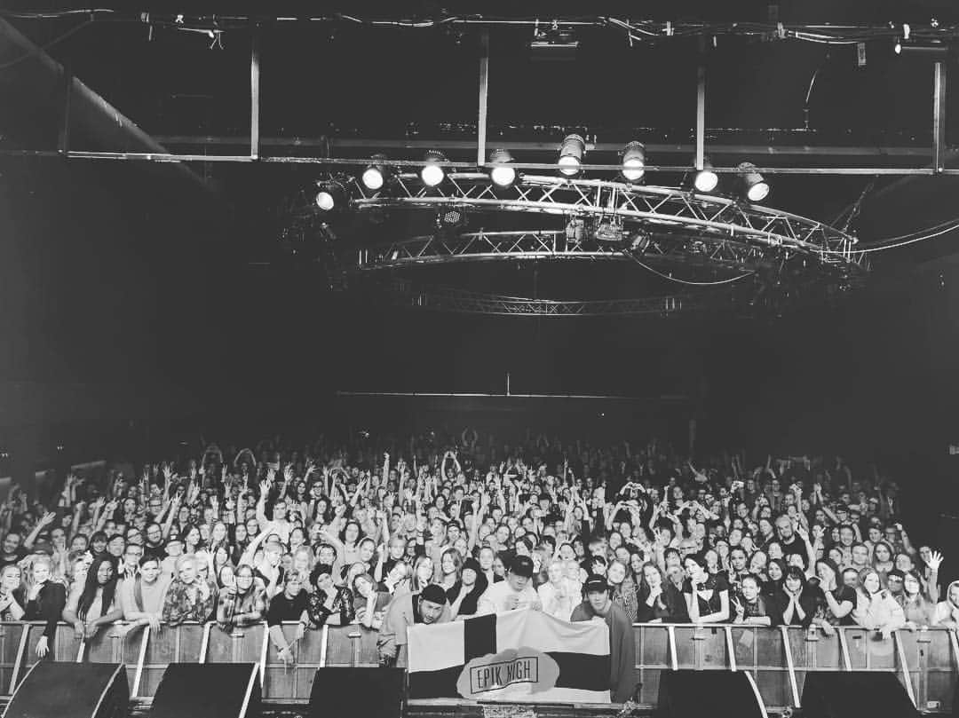 DJトゥーカッツ さんのインスタグラム写真 - (DJトゥーカッツ Instagram)「Helsinki #EPIKHIGH #TOUR2019 #sleeplessin__________」3月15日 5時26分 - realtukutz