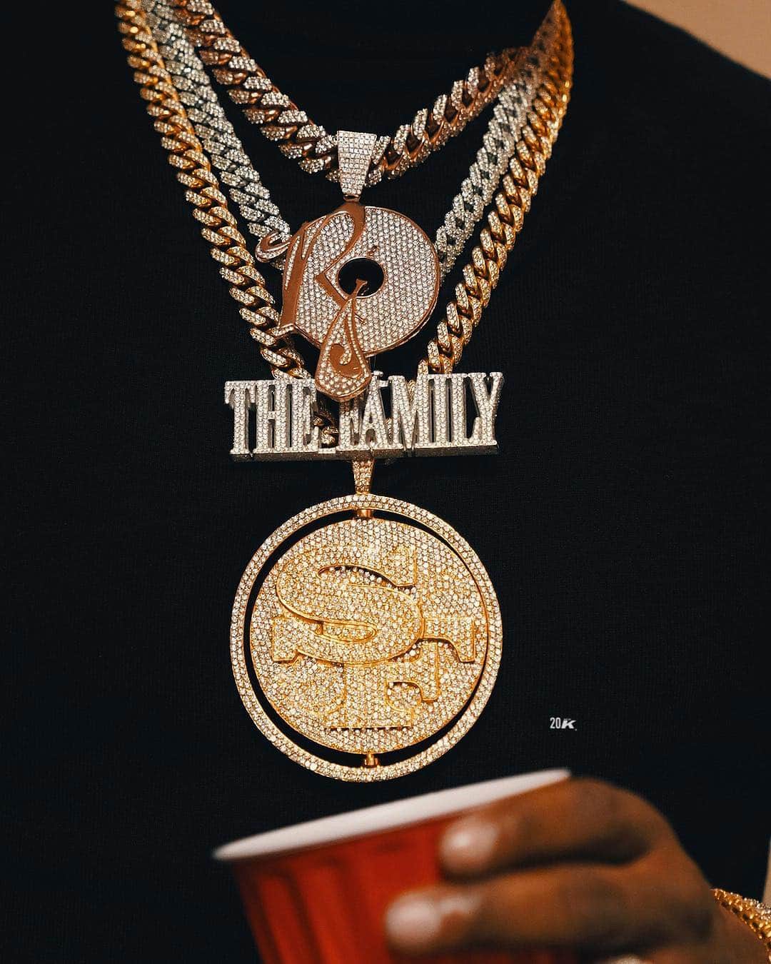 ファボラスのインスタグラム：「Neopolitan Ice Cream Drip [shot by @20kvisuals]」
