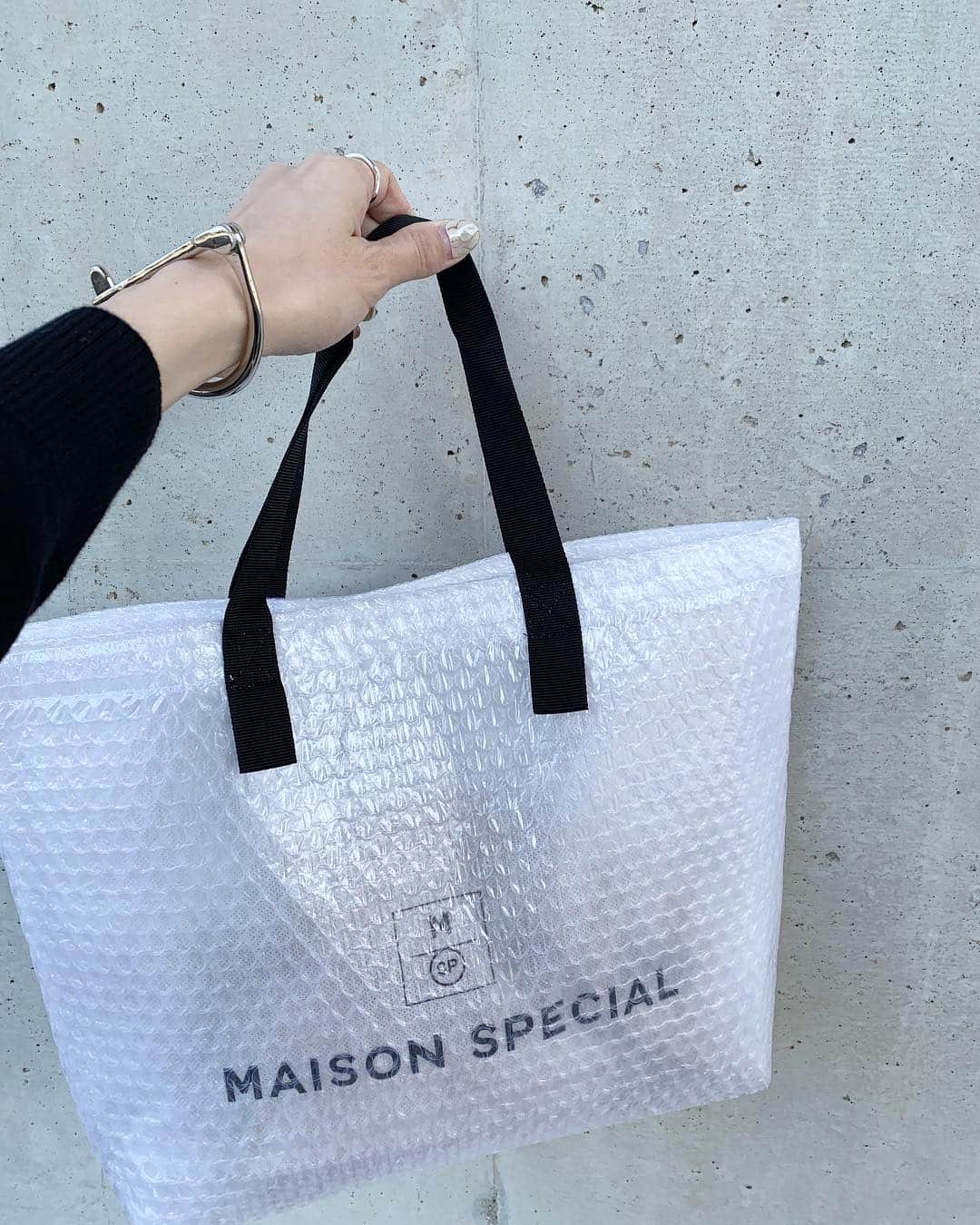 Mie Kawanoのインスタグラム：「white day𓂃𓂂 ______________________________________________ #maisonspecial #whiteday #fumikauchida #ホワイトデー」