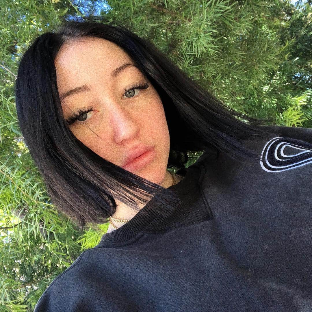 ノア・サイラスさんのインスタグラム写真 - (ノア・サイラスInstagram)「broken hearts inspire me」3月15日 6時46分 - noahcyrus