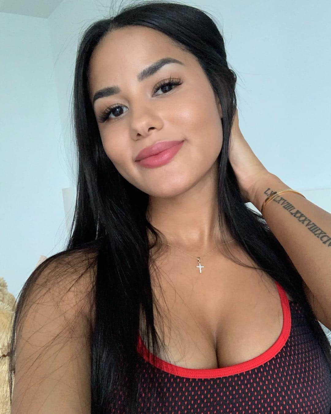 Katya Elise Henryさんのインスタグラム写真 - (Katya Elise HenryInstagram)「hiii (: new youtube video wooo ... link in bio」3月15日 7時19分 - katyaelisehenry