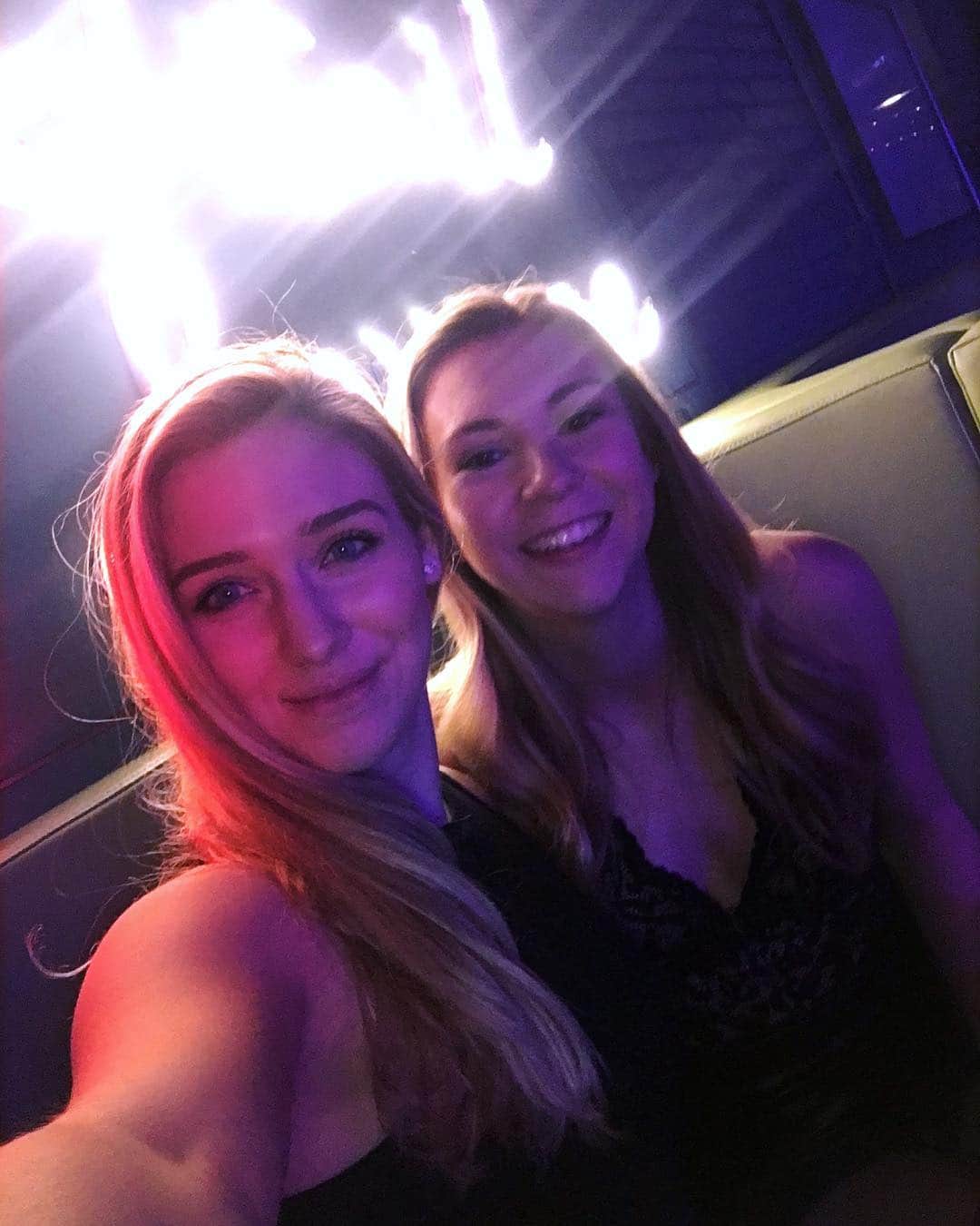 レイチェル・パーソンズのインスタグラム：「Always the best date💜」