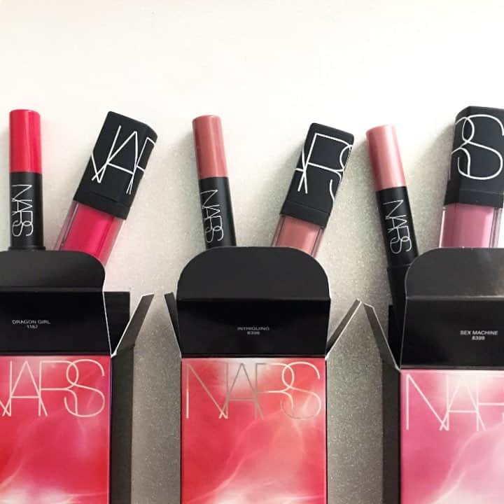 ISETAN MiRRORさんのインスタグラム写真 - (ISETAN MiRRORInstagram)「. . 2019年3月22日  数量限定発売 . . 【NARS】エクスプリシット カラー リップデュオ（3種） . . 人気の「ベルベットマットリップペンシル」とグロッシーな「リップティント」のデュオ。数量限定発売。 . .  #isetanmirror #イセタンミラー #nars #ナーズ #エクスプリシットカラーリップデュオ  #ベルベットマットリップペンシル #リップティント #リップペンシル #リップ #口紅 #3月22日発売 #数量限定 #cosme #cosmetics #コスメ #コスメティクス #化粧品 #make #makeup #メイク #メイクアップ #ナーズ取り扱い店舗はイセタンミラーhpをご覧ください  #コスメ好きさんと繋がりたい  #メイク好きな人と繋がりたい」3月15日 7時59分 - isetanmirror