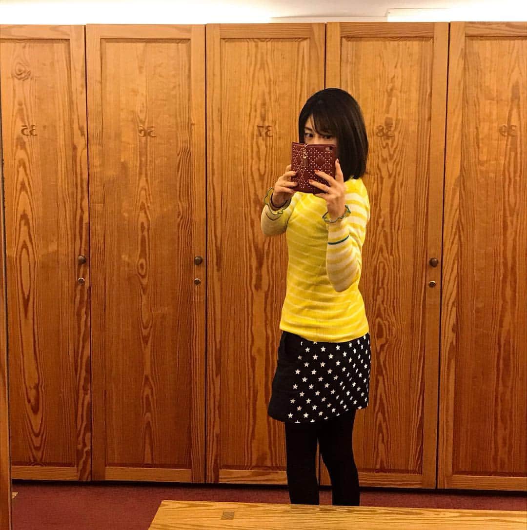 のインスタグラム：「本日のゴルフウエアは バックスタイルが可愛い♪ お尻に星がいっぱい★ #クアルトユナイテッド春物#お尻に星がいっぱい#可愛い#本日もゴルフ#花粉辛くありませんように#原史奈#ゴルフ#ゴルフレッスン#ゴルフ女子#ゴルフ男子#ゴルフ大好き#golf#ゴルフウエア#ゴルフグローブ#ゴルフグッズ#ゴルフ動画#ping#ピンgle#even#doubleeagle#クアルトユナイテッド#cuartounited」
