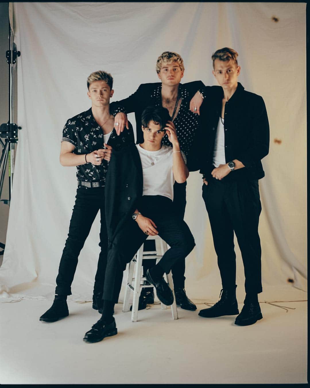 The Vampsさんのインスタグラム写真 - (The VampsInstagram)「Told you it was soon, new music with @alok and @felixjaehn, hope you enjoy #AllTheLies」3月15日 8時30分 - thevamps