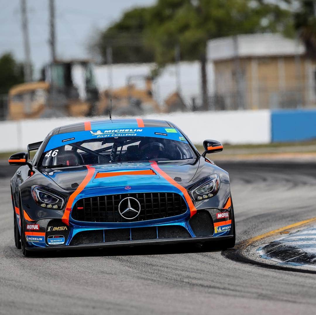 Mercedes AMGさんのインスタグラム写真 - (Mercedes AMGInstagram)「Let’s kick off the @imsa_racing Twelve Hours of Sebring! Two Mercedes-AMG GT3s compete in the 12-hour endurance classic at @sebringraceway on Saturday, 10.40 hrs local time. On Friday, 12.05 hrs local time, our Mercedes-AMG GT4s will fight for victory in the 2-hour race of the Michelin Pilot Challenge after today’s pole position. #MercedesAMG #MercedesAMGMotorsport #AMGGT3 #AMGGT4 #Mercedes #AMG #IMSA #IMSA50 #Sebring12 #IMPC #WeatherTechChampionship」3月15日 9時29分 - mercedesamg