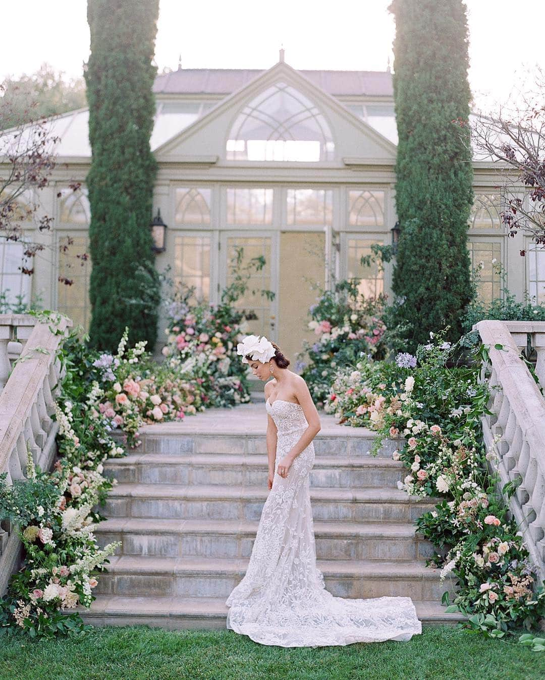 Veronica Halimさんのインスタグラム写真 - (Veronica HalimInstagram)「All the prettiness and perfection in one place! — Photography @josevilla Design and Styling @joyproctor Hair and Makeup @janet_villa Floral Design @bowsandarrowsflowers Gowns provided by @spinabridal @kinsleyjamescouturebridal Paper and Calligraphy @truffypi Candles @yummicandles Tabletop @casadeperrin Linen @latavolalinen Videography @canafamily Shot for Jose Villa’s ‘For the Love of Film’ LR + ACR film-emulating presets for @hellodvlop」3月15日 9時39分 - truffypi