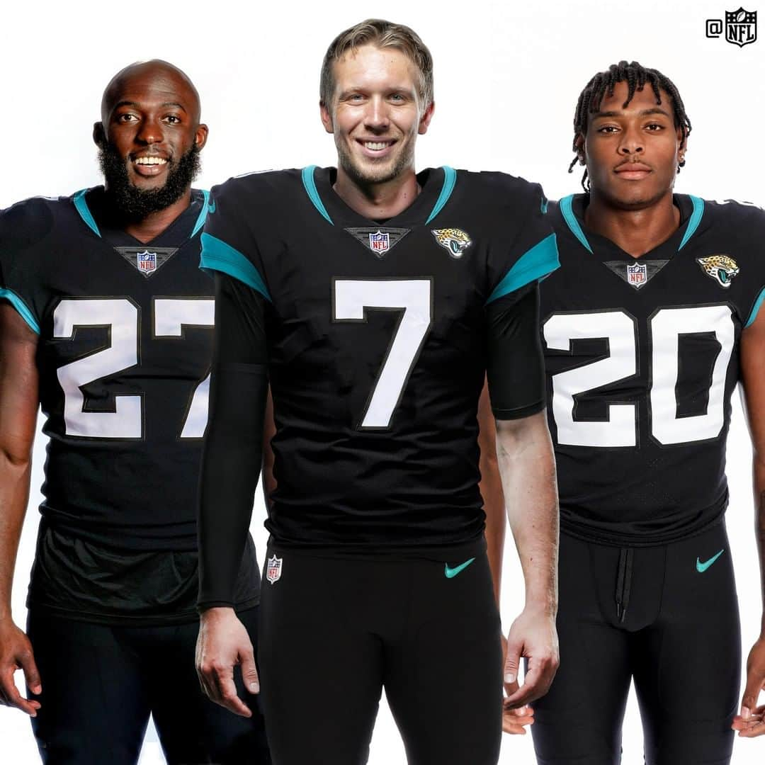 NFLさんのインスタグラム写真 - (NFLInstagram)「New-look @jaguars! 💪」3月15日 10時00分 - nfl