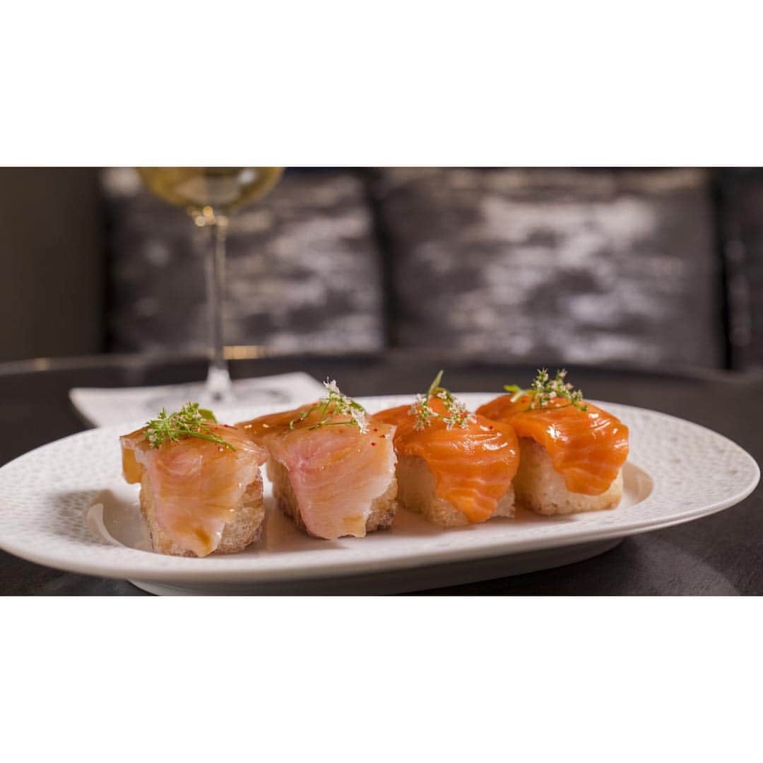 Palms Casino Resortのインスタグラム：「Start with the Hamachi & Salmon from @mrcocolv」
