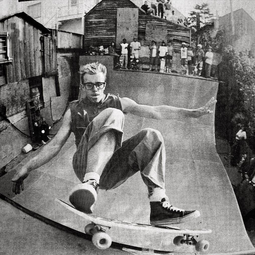 スラッシャーのインスタグラム：「Jake Phelps was 100% skateboarder, but that label sells him way too short, because beyond his enormous influence in our world, he was truly an individual beyond this world. When loved ones pass we sometimes mythologize about their full lives rich in friendships and experiences. Sometimes we need to talk ourselves into believing it all. It makes us feel better, and helps us cope with the loss. Well, in the case of Jake, the task becomes wrapping your head around just how many lives one person could possibly live. He really did see it all, do it all, and that incredible brain of his could relish every last detail.  But most of you reading this now identified primarily with Jake Phelps the skateboarder, and editor of our magazine, so I will leave you with this truth - I never met anybody who loves anything more than Jake worshipped skateboarding. Just as we need food and water to survive, Jake needed skateboarding to keep his blood pumping. It was more than a hobby or form of transportation or way of life - it was his oxygen. Here’s another thing. Jake never bailed. Jake fucking slammed. And there is a big difference. He only knew commitment. He was going to go for it without hesitation, and there were only two outcomes. Either you’d see his triumphant fist pumping in the air or it’d be an earth-shaking collision with the concrete. I remember him telling me once that he never fell backwards, he always fell forward. Leaning back meant there was hesitation, and Jake was all the way IN.  There was no myth. The man was the myth. We love you, Jake. -Tony Vitello」