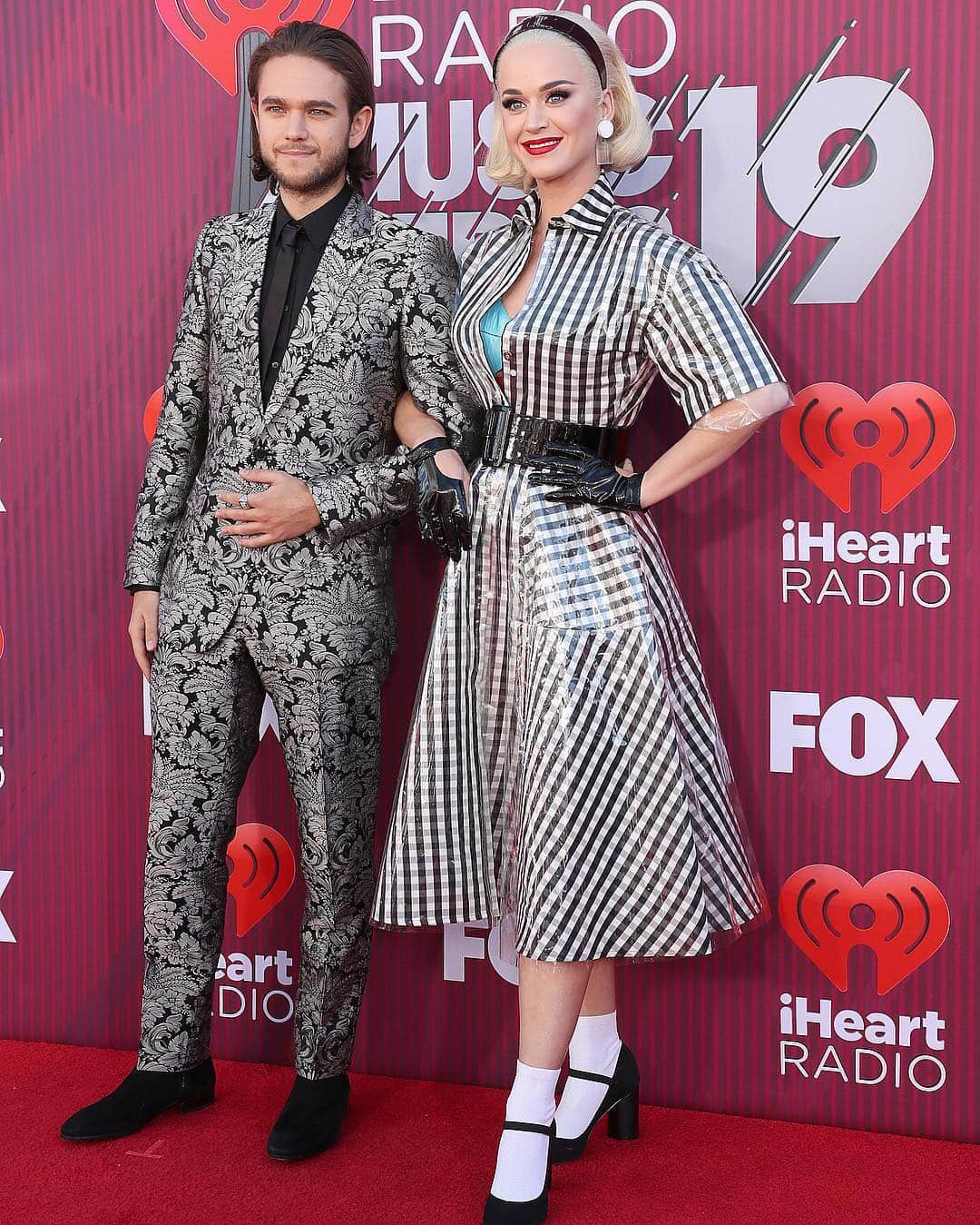 Just Jaredさんのインスタグラム写真 - (Just JaredInstagram)「@zedd & @katyperry in @paskalclothes present together at the @iheartradio Music Awards! #Zeds #KatyPerry #Paskal #iHeartRadioAwards #iHeartRadioMusicAwards Photos: Getty」3月15日 10時06分 - justjared