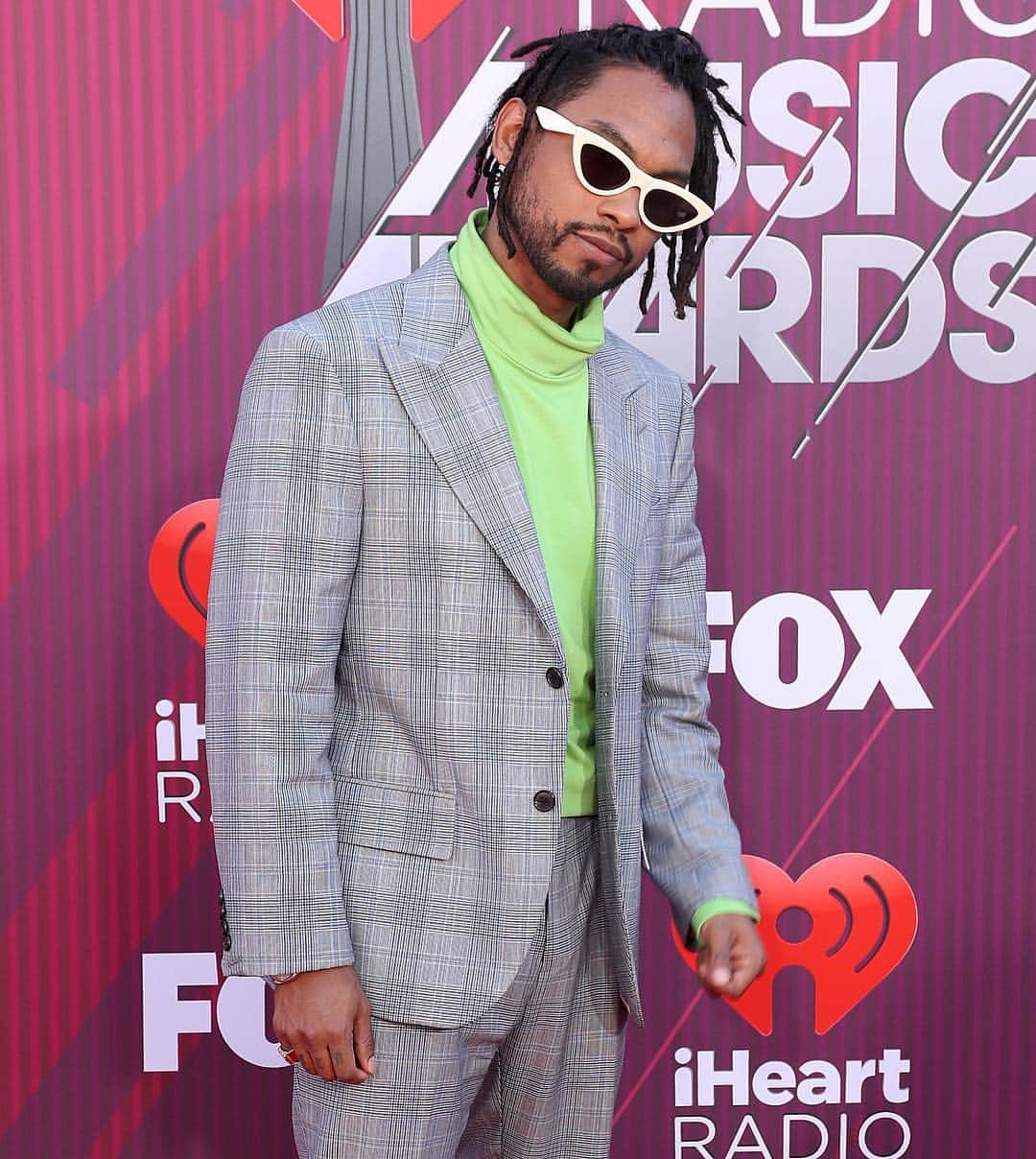 Just Jaredさんのインスタグラム写真 - (Just JaredInstagram)「@miguel and wife @nazaninmandi are a fashionable couple at the @iheartradio Music Awards! #Miguel #NazaninMandi Photos: Getty」3月15日 10時25分 - justjared