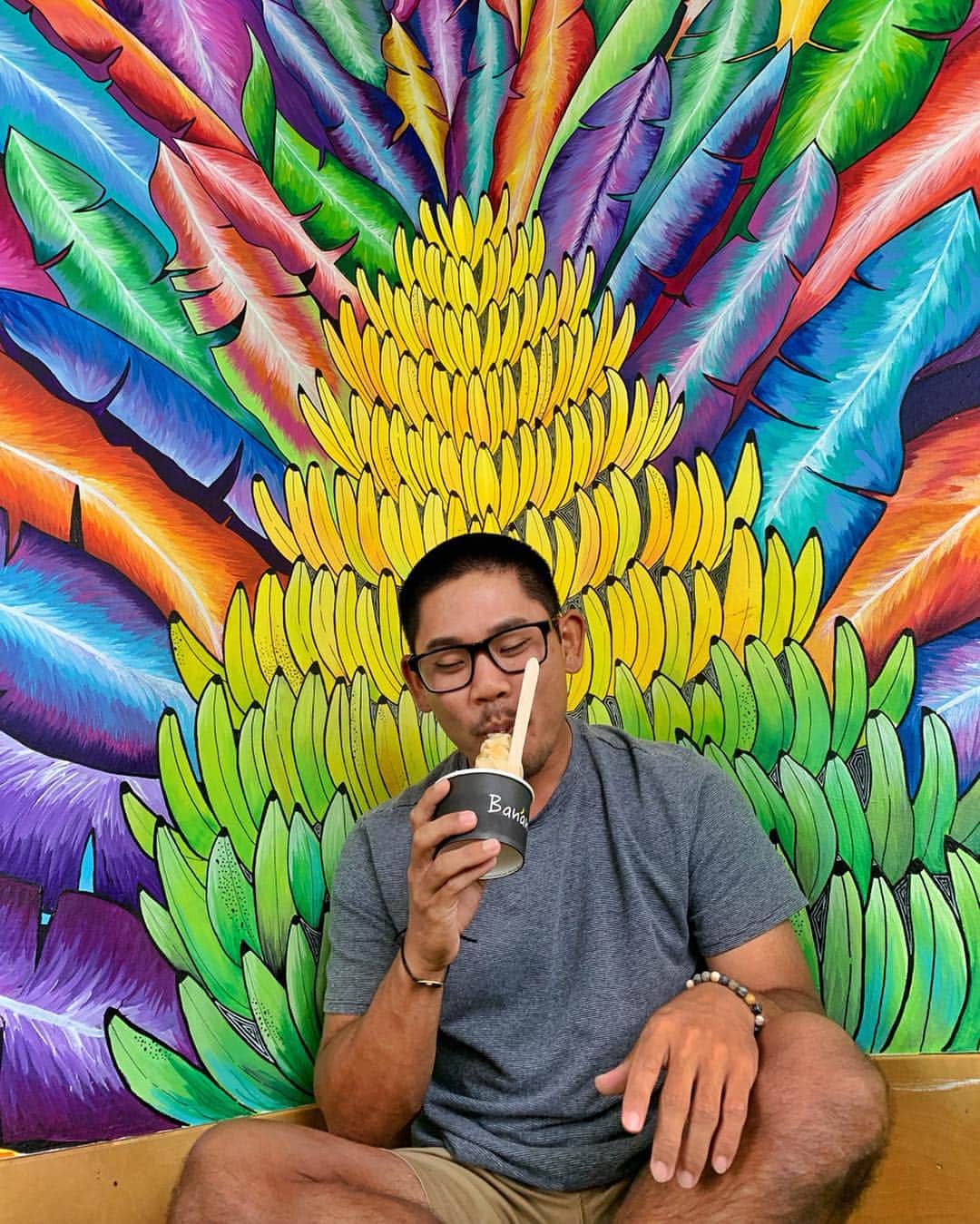 タッド・フジカワさんのインスタグラム写真 - (タッド・フジカワInstagram)「I guess it's fair to say that I really love bananas. 😏😛🍌 • SWIPE LEFT FOR A PLAY BY PLAY OF EVENTS. 😉 LOLOL!🤣 • #smile #food #happy #athlete #art #asian #life #love #selfie #cute #lovewins #home #beautiful #hawaii #oahu #georgia #inspiration #gay #instagay #gayguy #gayboy #inclusion #lgbtq #advocate #instagram #influencer #wanderlust #picoftheday」3月15日 10時35分 - taddy808