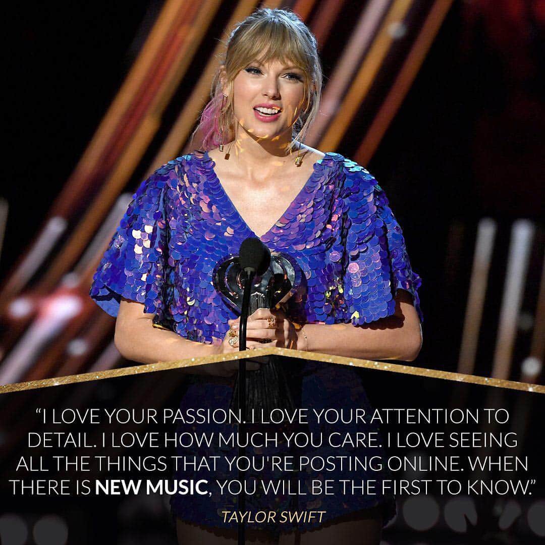 E! Onlineさんのインスタグラム写真 - (E! OnlineInstagram)「@ us next time Taylor. #iHeartAwards2019 (📷: Getty Images)」3月15日 10時29分 - enews