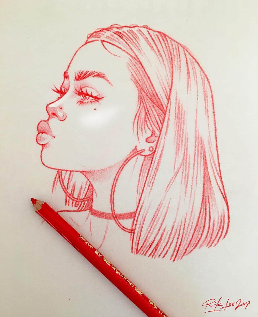 Rik Leeさんのインスタグラム写真 - (Rik LeeInstagram)「Tag someone you’re blowing a kiss to right now 😘😙 . #riklee #illustration #art #sketch #pencildrawing #kiss #love #mua #hoopearrings #puckerup」3月15日 10時31分 - rikleeillustration