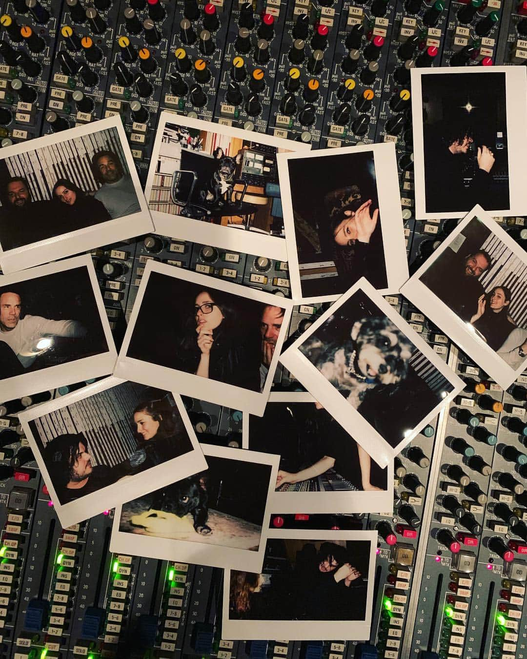 バンクスさんのインスタグラム写真 - (バンクスInstagram)「Coming soon to a speaker near you.」3月15日 10時39分 - hernameisbanks