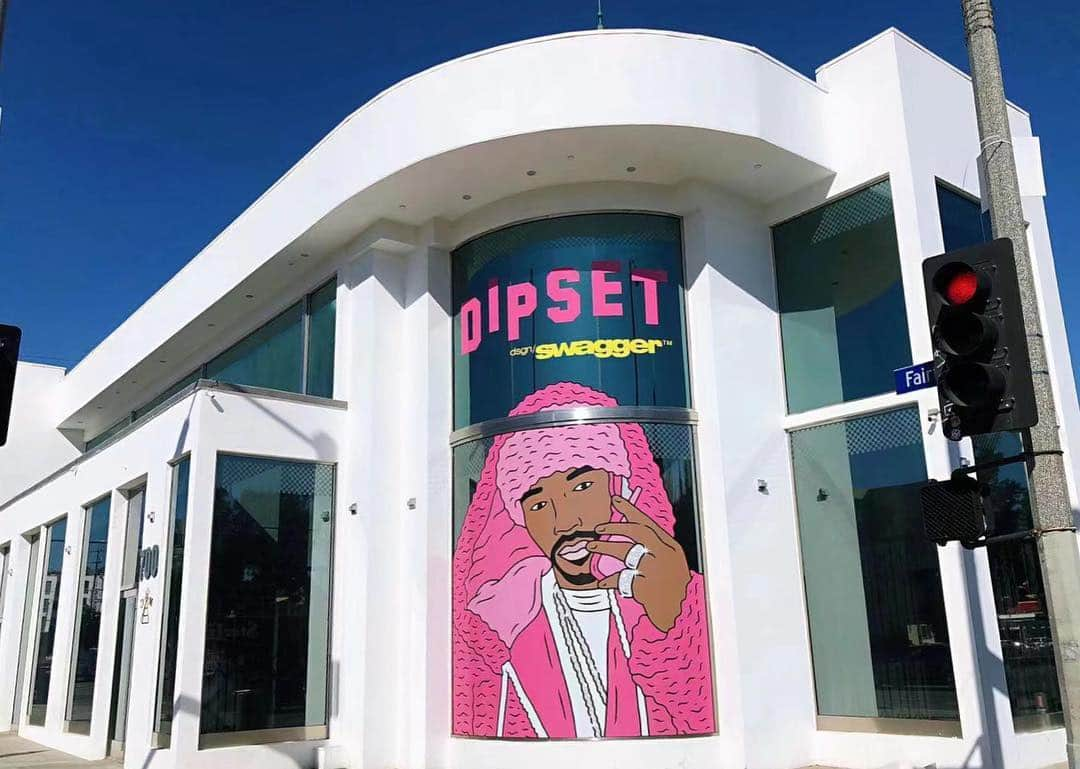 スワッガーのインスタグラム：「- DIPSET x SWAGGER TOKYO -﻿ ﻿ 1-5PM 3/15/2019, DIPSET limited collections with @swagger_tokyo x @dipsetcouture will be released @dom_gallery ﻿ ﻿﻿ @mr_camron & DIPSET Family are here!﻿﻿ ﻿﻿ also, you gonna to see amazing arts by @chasegrizzly for DIPSET history.﻿﻿ ﻿﻿ Comeback wearing the collections and party with @mr_camron at 7-10PM 15/3/2019.﻿ ﻿ ﻿ #dipset #dipsetcouture #diplomats #domgallery #la #swagger_tokyo #swg_tokyo #SWG #スワッガー」