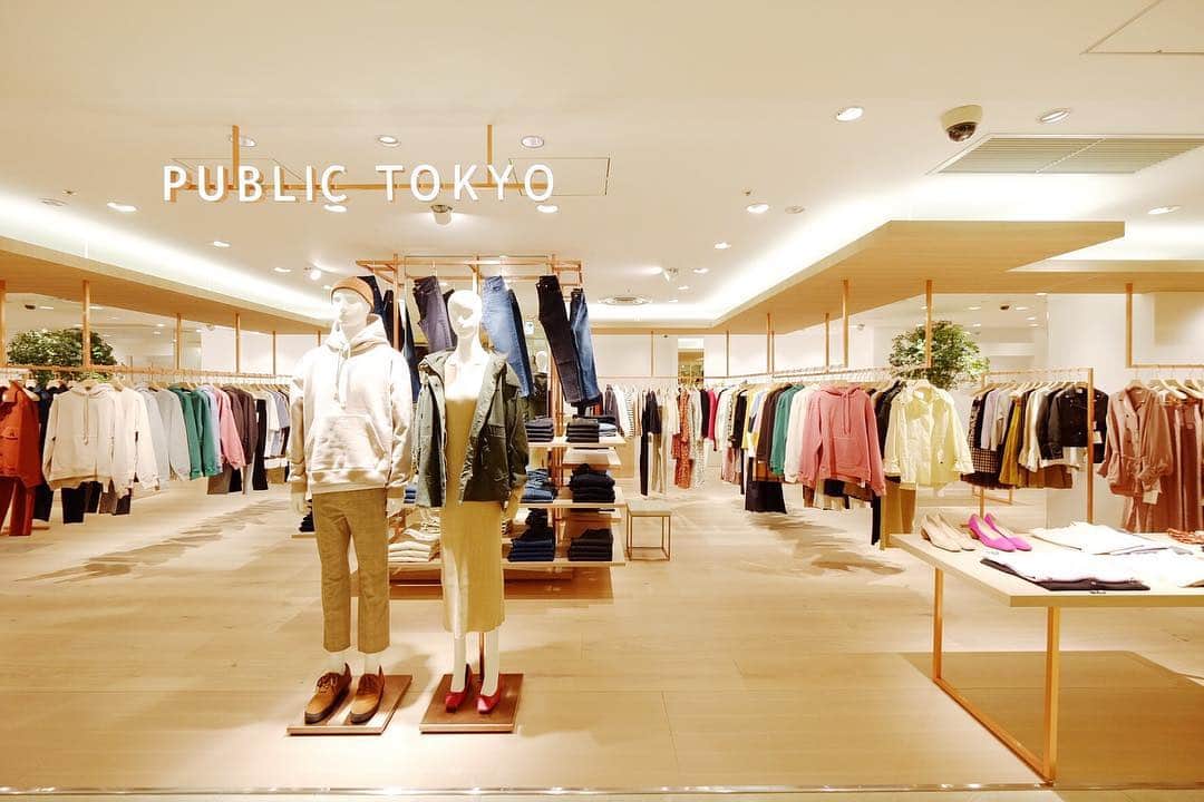 谷正人のインスタグラム：「本日は九州初、PUBLICTOKYO福岡店が﻿ 天神パルコにOPENいたしました！﻿ 去年の秋からスタートした﻿ PUBLICTOKYOは﻿ 絶好調、早くも7店舗目。﻿ もっともっと出していきます！ #publictokyo #fukuoka #tenjin #parco #福岡」