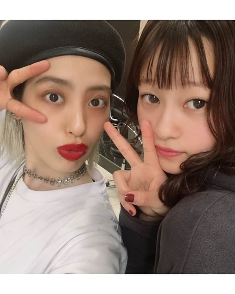 橘二葉さんのインスタグラム写真 - (橘二葉Instagram)「美容院に行ってきたよ💇‍♀️💕 今回も可愛いカラー🥰 まなみさんいつもありがとうございます💋 ・ ・ #美容院 #hair #haircolor #hairstyles  #shachu」3月15日 11時44分 - futaba_tachibana_tpd