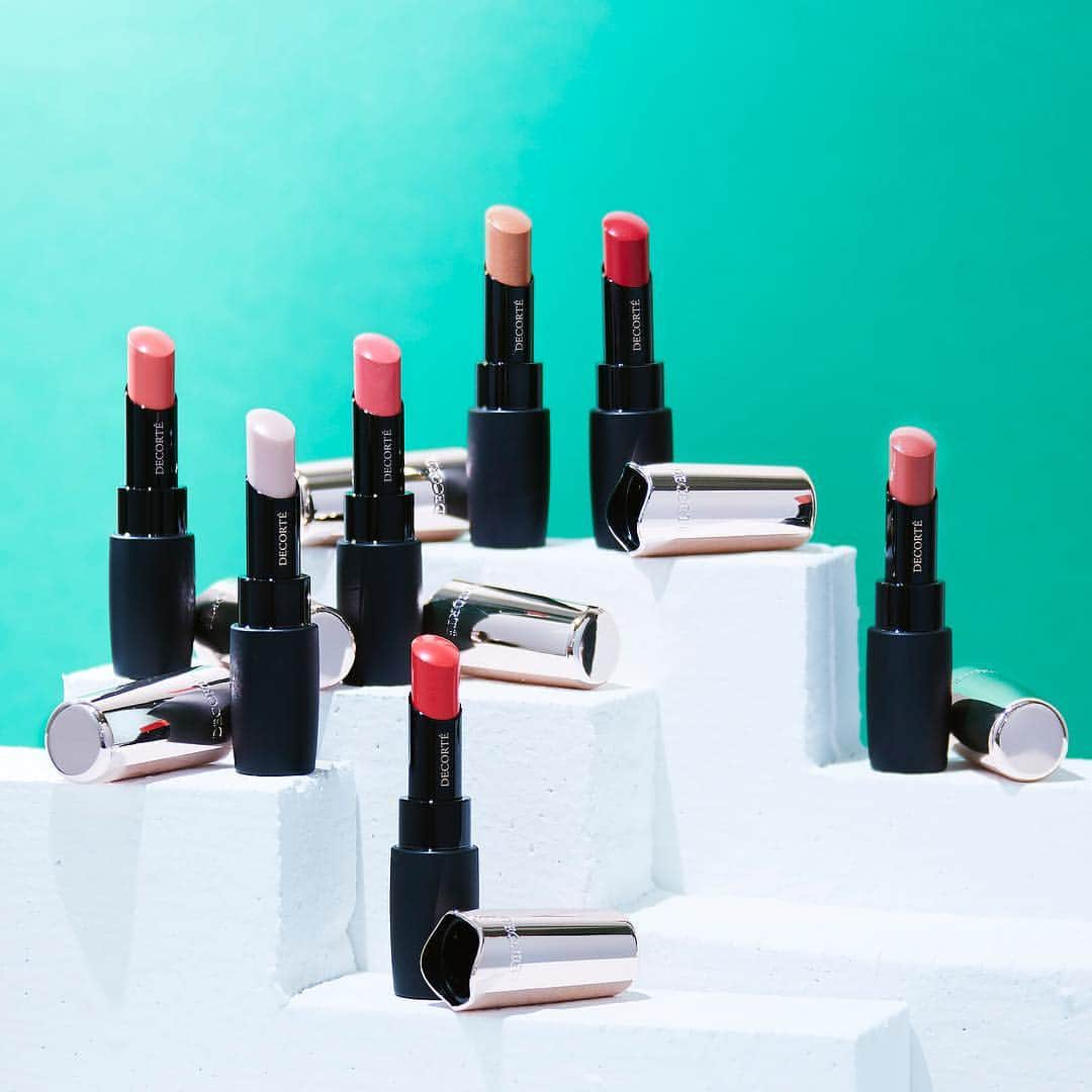 DECORTÉさんのインスタグラム写真 - (DECORTÉInstagram)「The Rouge Lipsticks by DECORTÉ offer perfect shades to create beautifully soft, full lips. 💋 Choose between Matte and Gloss. .  Available @theofficialselfridges, @Saks and online. .  #puckerup #beautifullips #Decorte #makeup #beautysecret #Decorté #beautytip #Saks #saksbeauty #mattelipstick #gloss #Kose #madeinjapan #Selfridges #selfridgeslondon #selfridgesbeauty #lipstick #lips」3月15日 21時17分 - decortebeauty