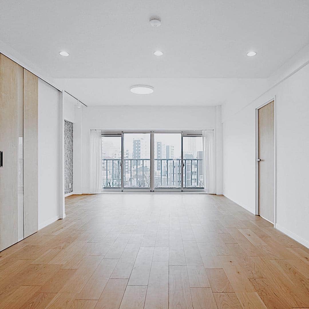 カウカモ ｜『一点もの』の住まいに出会おうのグルメインスタ