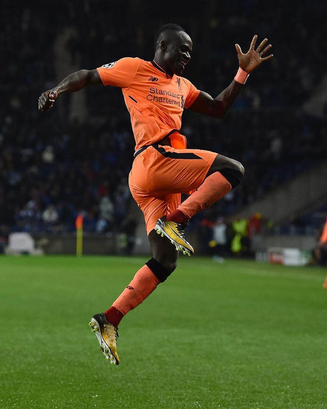 リヴァプールFCさんのインスタグラム写真 - (リヴァプールFCInstagram)「A memorable night on our last trip to @fcporto 💫 #LFC #LiverpoolFC #UCL #ChampionsLeague」3月15日 21時20分 - liverpoolfc