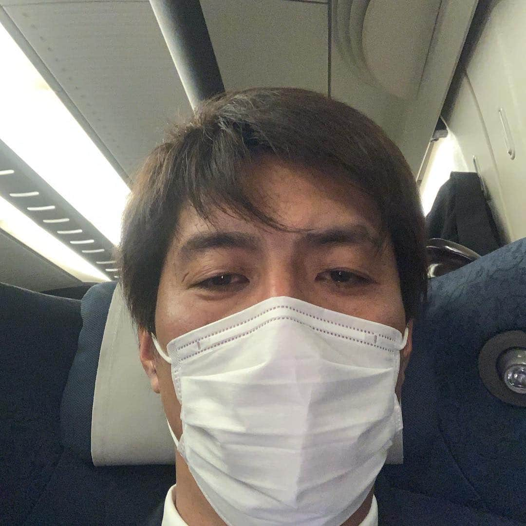 山本隆弘さんのインスタグラム写真 - (山本隆弘Instagram)「大移動中✈️🚘🚄 東京⇨鳥取⇨姫路⇨大阪❗️」3月15日 22時05分 - yamamototakahiro5