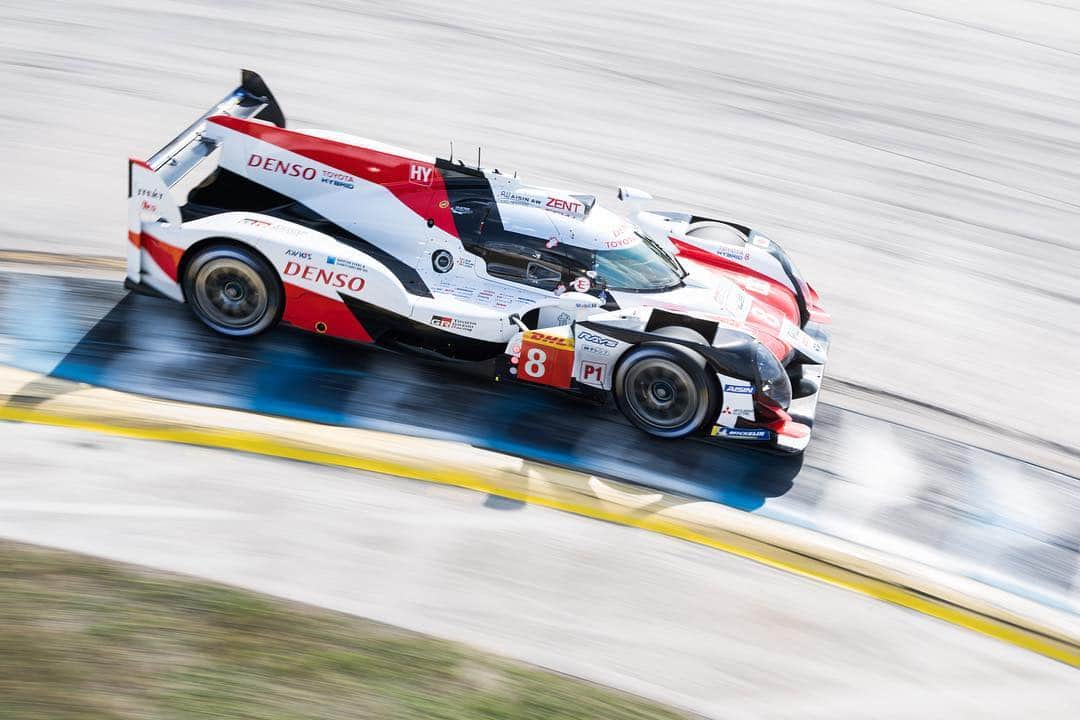 セバスチャン・ブエミさんのインスタグラム写真 - (セバスチャン・ブエミInstagram)「#1000MSebring Pole position here in Sebring! Let’s do this 🚀🔥 you can watch the race directly on the WEC app」3月15日 22時06分 - sebastien_buemi