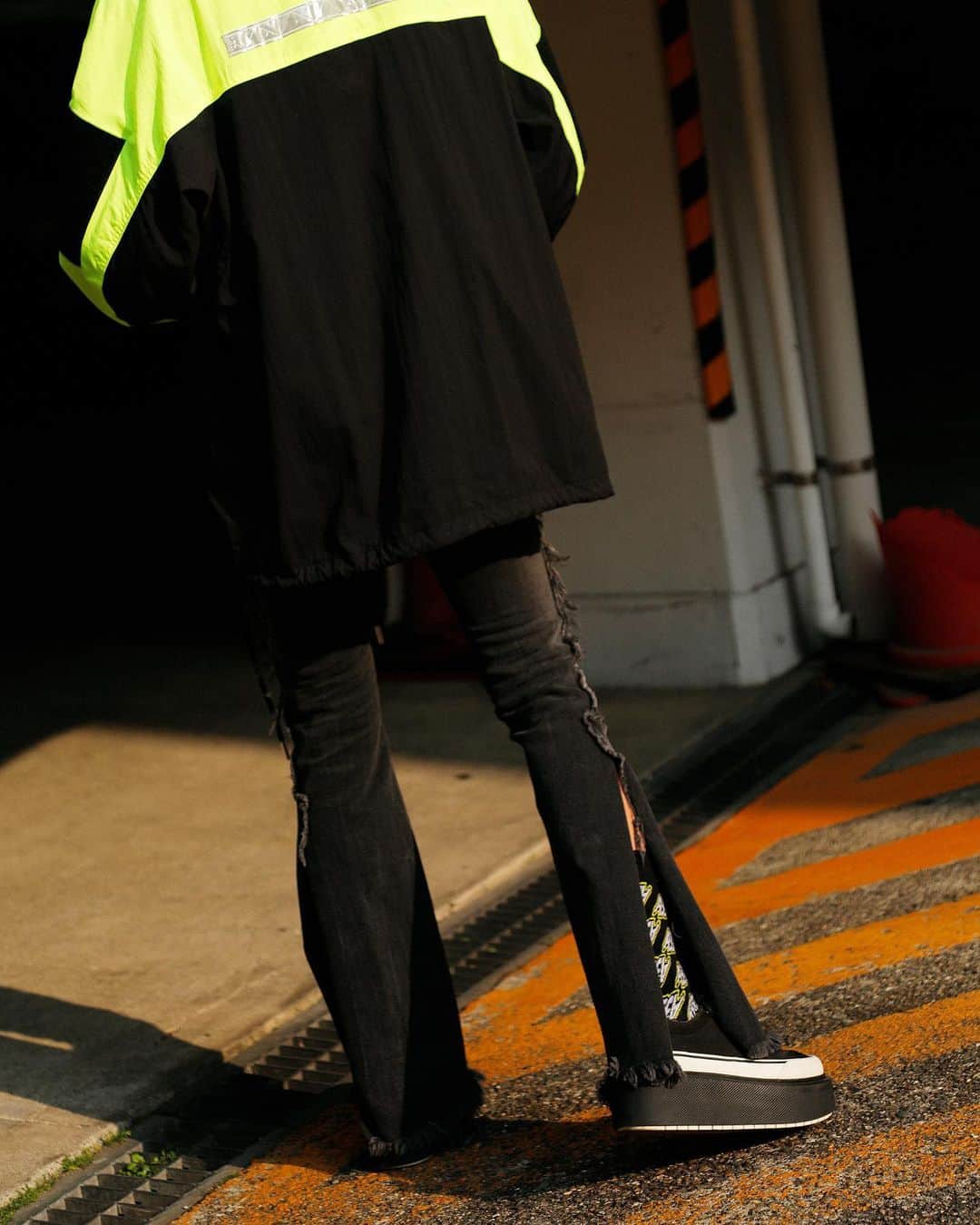 Droptokyoさんのインスタグラム写真 - (DroptokyoInstagram)「TOKYO STREET SNAP Name: @minori_nakada  Denim Pants: @diesel  #dieseldenim#beafollower#diesel#pr#streetstyle#droptokyo#tokyo#japan#streetscene#streetfashion#streetwear#streetculture#fashion#denim#denimpants#デニム Photography: @cazumax」3月15日 22時12分 - drop_tokyo