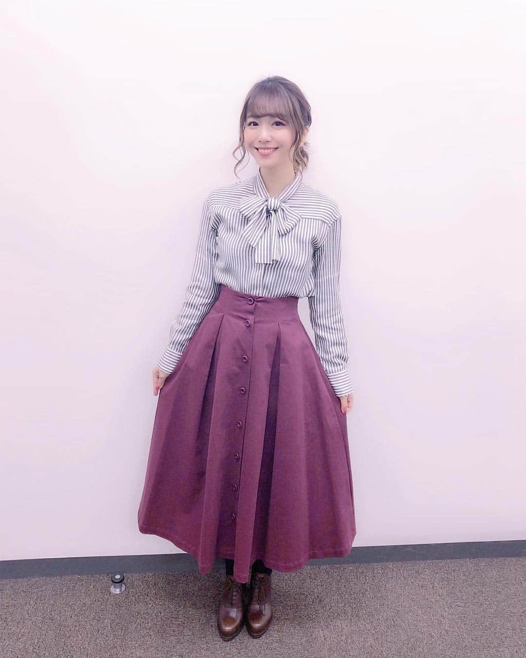 のインスタグラム：「. #bangdream 7th武道館の、幕間映像で用意してもらった衣装です✨ . . 自分じゃヒール履かないから、こういう時に履けて嬉しい👏✨ . . #bangdream #poppinparty」