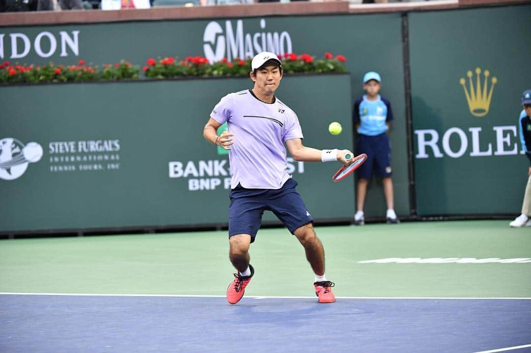 西岡良仁さんのインスタグラム写真 - (西岡良仁Instagram)「Had great time and tough time in @bnpparibasopen . I’m very sorry to funs retired 4R my back injury feeling much better so I hope this is not big problem but I’ll skip @miamiopen take some rest in Japan. I’ll be back on tour from Houston if I can. Thank you for all of support!!!!! See you next year @bnpparibasopen !!!!!」3月15日 14時07分 - yoshihito0927