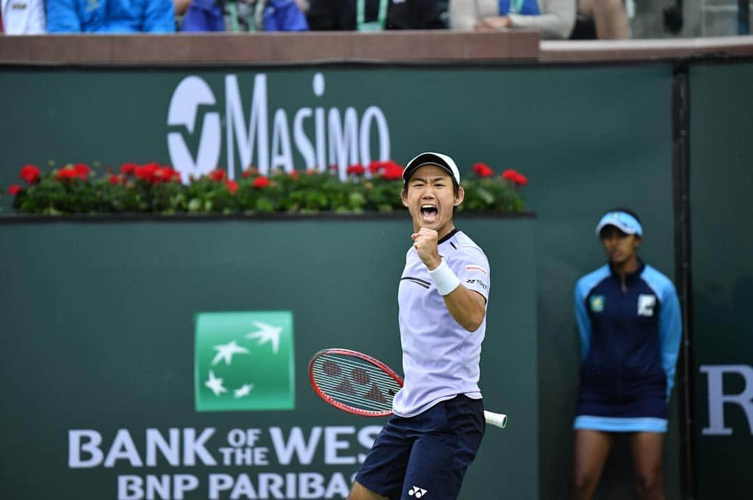 西岡良仁さんのインスタグラム写真 - (西岡良仁Instagram)「Had great time and tough time in @bnpparibasopen . I’m very sorry to funs retired 4R my back injury feeling much better so I hope this is not big problem but I’ll skip @miamiopen take some rest in Japan. I’ll be back on tour from Houston if I can. Thank you for all of support!!!!! See you next year @bnpparibasopen !!!!!」3月15日 14時07分 - yoshihito0927