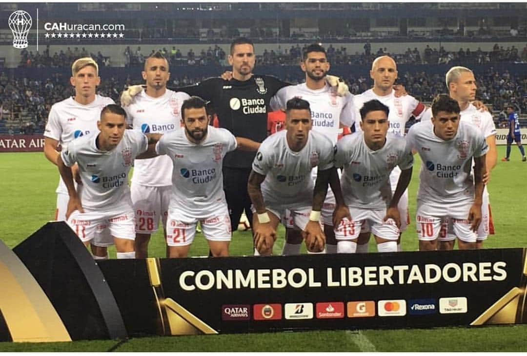 ルーカス・バリオスのインスタグラム：「Punto importante!! 💪💪#libertadores🏆👍」