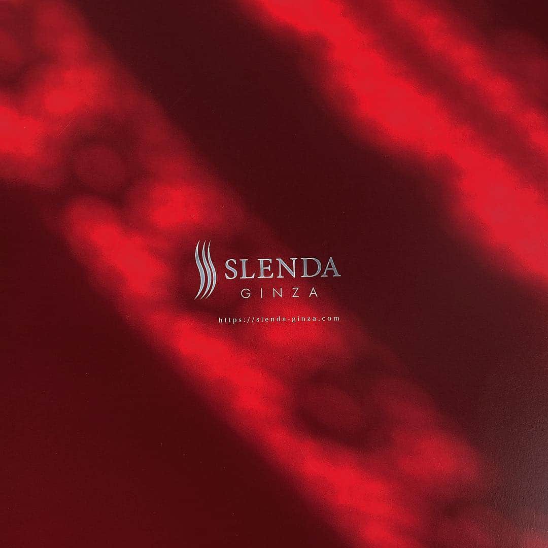 前田亜美のインスタグラム：「. @slendaginza_official に行ってきました˙ᵕ˙. . 遺伝子検査してもらったよ。. 私はイルカタイプだった🐬. . 自分には何が合わないとか、. 痩せやすいor太りやすいとか…. . 足りないビタミンとかまでわかるから身体の事知れてよかった( ´﹀` ). . .  #slendaginza  #遺伝子検査 #イルカタイプ」